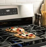 GE 30-Inch Freestanding Gas Range with 4.8 cu. ft. Oven Capacity and Sealed Cooktop Burners - Image 7